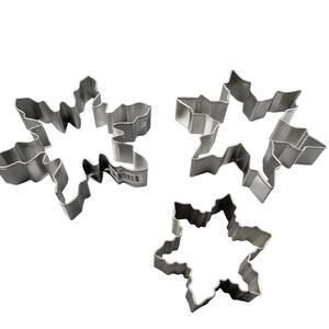 Snowflake Cookie Cutters Set of 3 - Winter Holiday Baking Stainless Steel